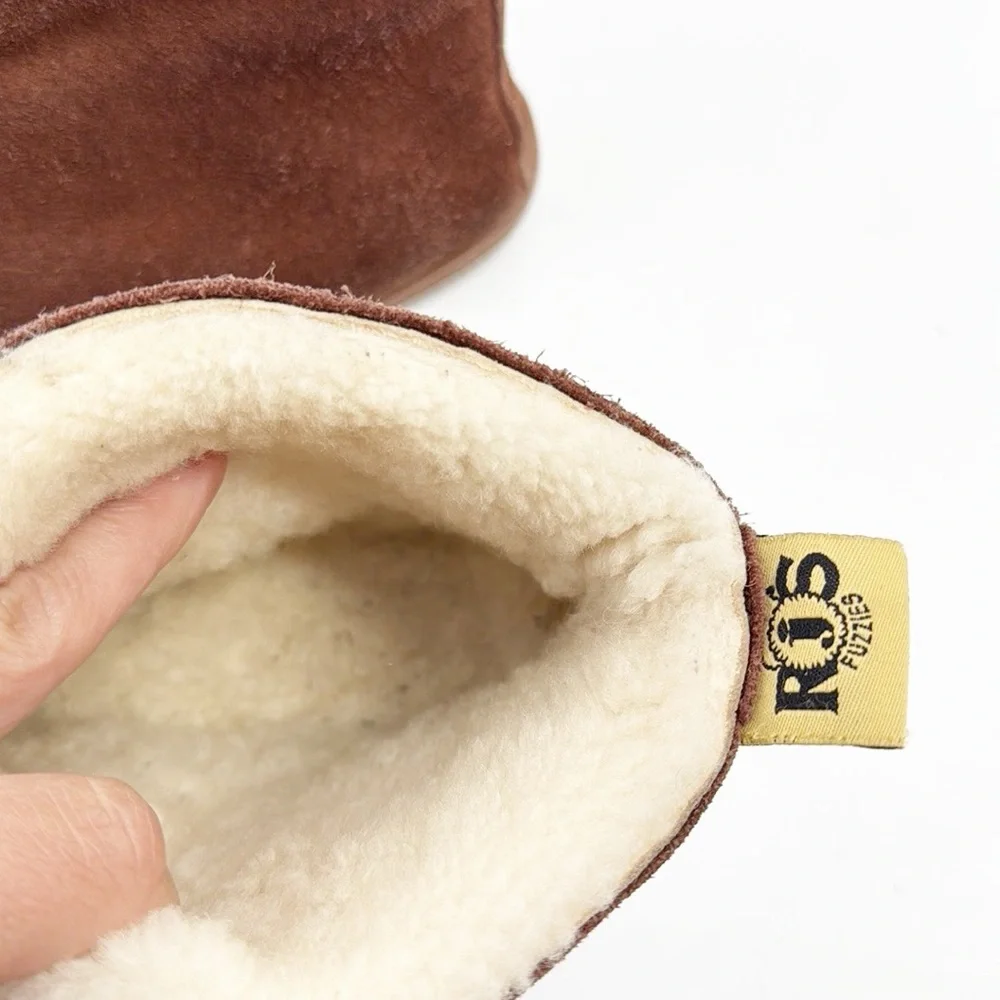 RJ’s Fuzzies by Cloud Nine Kids Hard Sole Shearling suede Slippers size 3 Tan